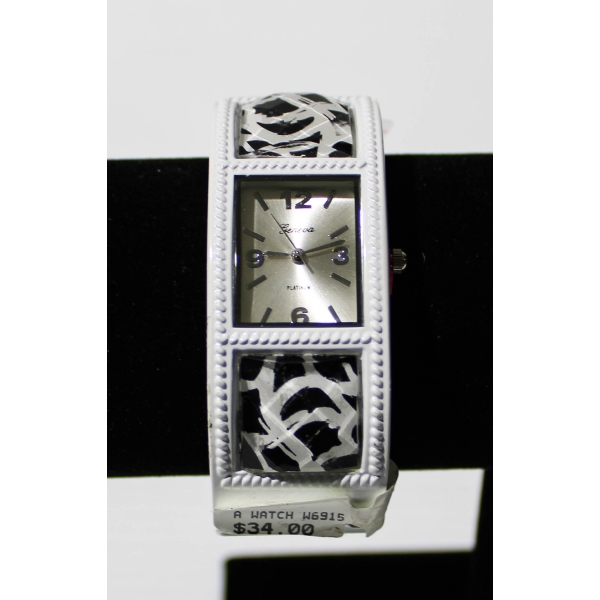 NEW WOMEN'S GENEVA BANGLE WATCH 