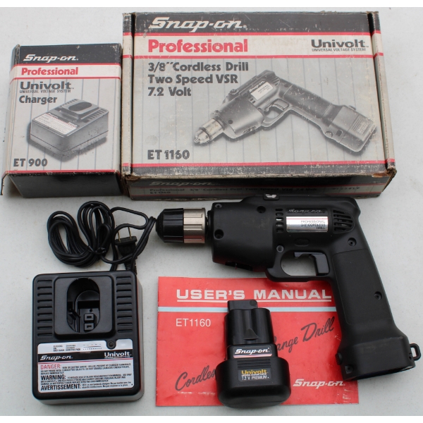 SNAP-ON PRO 3/8" CORDLESS DRILL W/BATTERY & CHARGER
