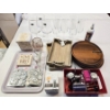 Image 1 : BAR SERVING TOOLS - GLASSES & TRAYS