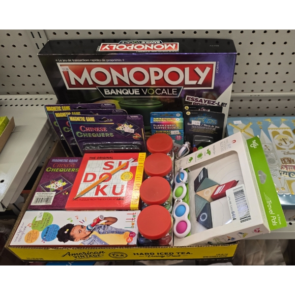 ASSORTED BOARD AND TRAVEL GAMES