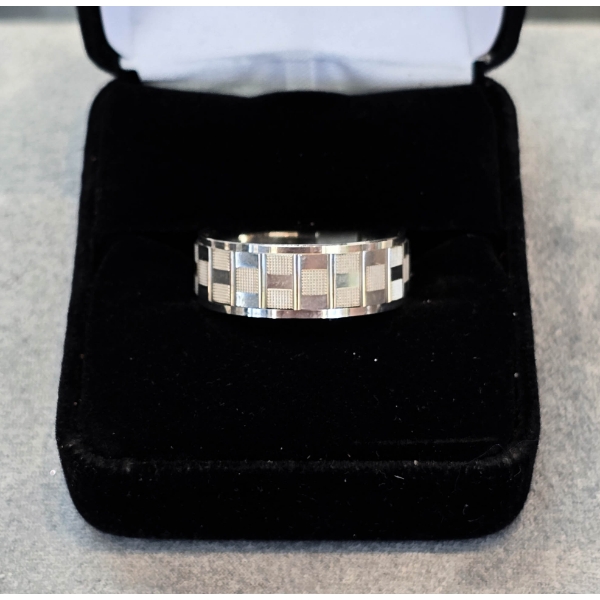 NEW .925 SILVER MEN'S RING - SIZE 10