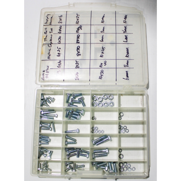 METRIC CAPSCREWS W/ ORGANIZER