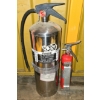 Image 1 : PAIR OF FIRE EXTINGUISHERS