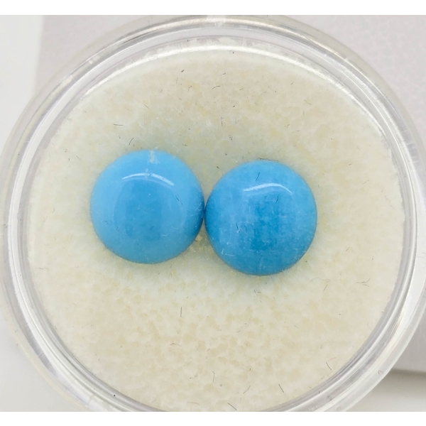 2 TURQUOISE GEMSTONES - 8MM EACH