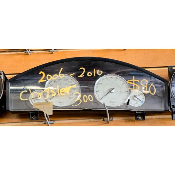 SALVAGE DASHBOARD FOR 2006-2010 CHRYSLER 300