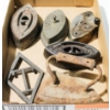 Image 1 : 5 VINTAGE SAD IRONS - DOVER - SMART ETC.