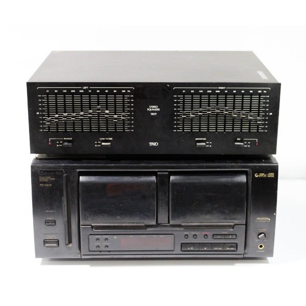  PIONEER COMPACT DISC PLAYER & TRO EQUALIZER MODEL TR77