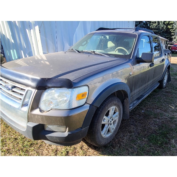 2006 FORD XPLORER XLT KM W/ TONNEAU COVER