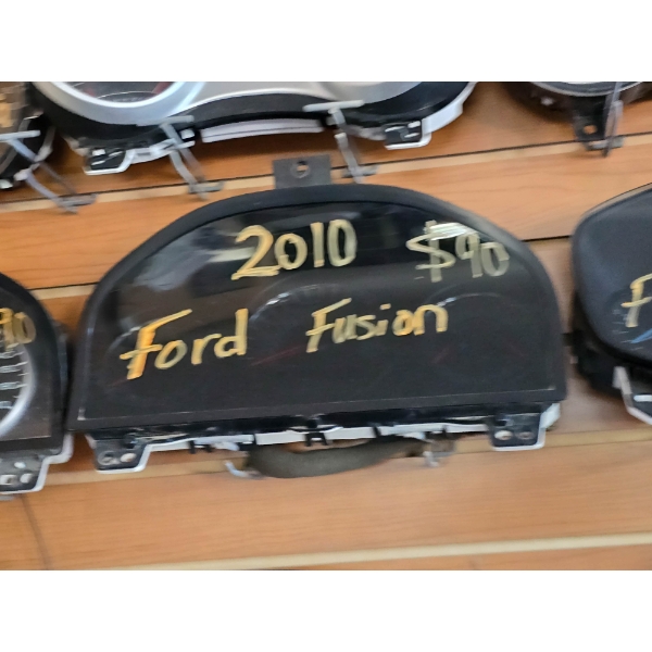 SALVAGE DASHBOARD FOR 2010 FORD FUSION