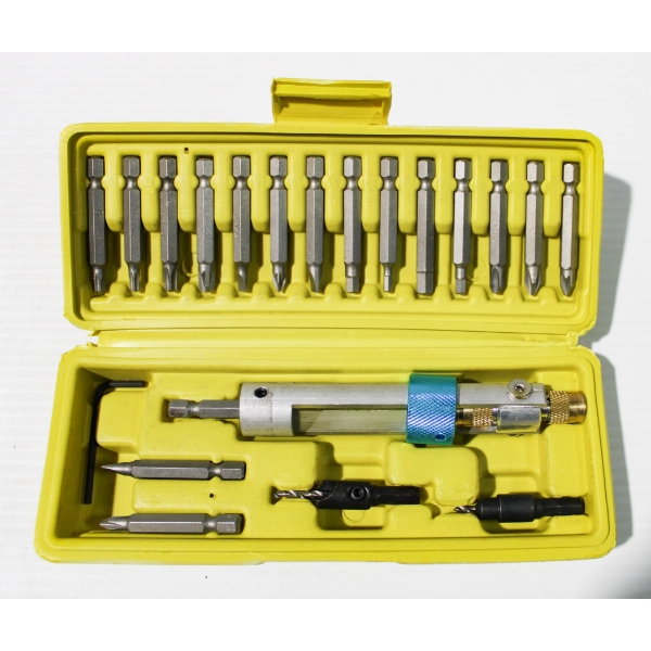 DOUBLE ENDED BIT HOLDER W/ HEX SCREWDRIVER BIT SET