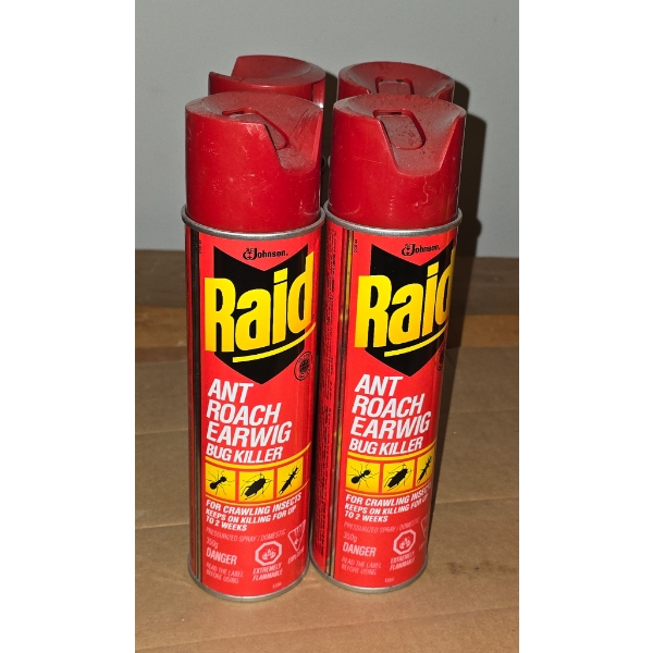 4 CANS OF RAID BUG KILLER 