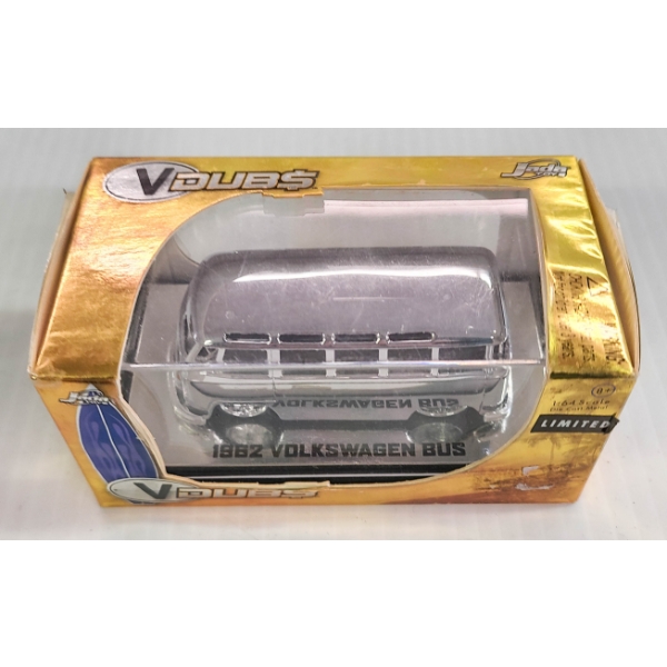 (1962) LTD VOLKSWAGEN BUS 1:64 DIECAST