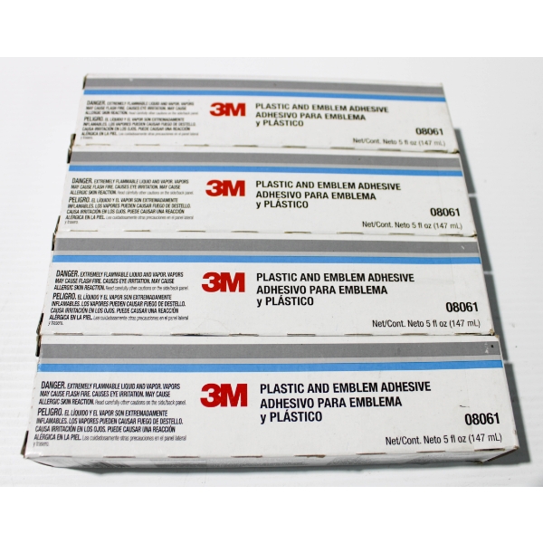 3 X 147ML 3M PLASTIC & EMBLEM ADHESIVE - SEALED