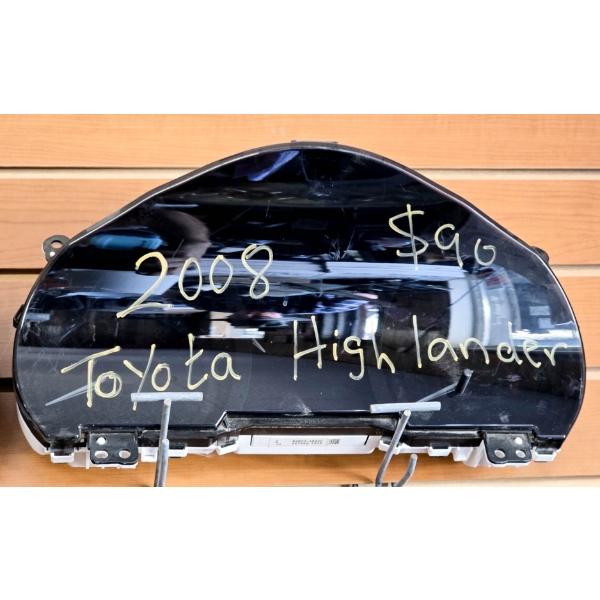 SALVAGE DASHBOARD FOR 2008 TOYOTA HIGHLANDER
