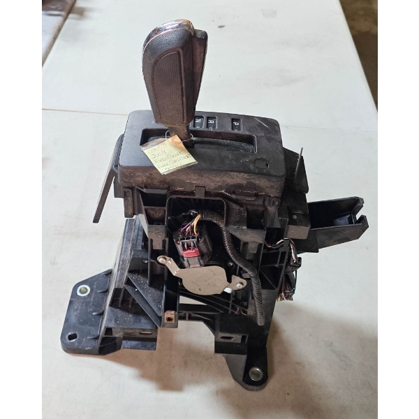 SALVAGED 2008 FORD ESCAPE FLOOR SHIFTER