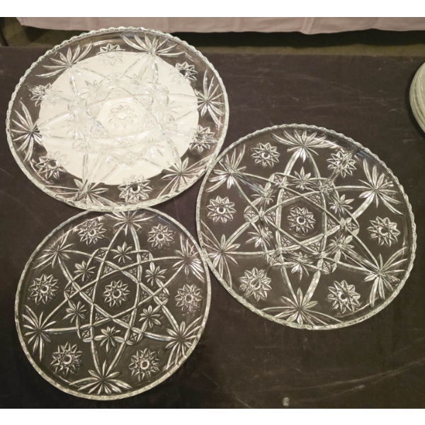 3 DECORATIVE SERVING TRAYS