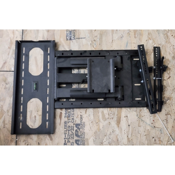 METAL FLAT SCREEN TV MOUNT 