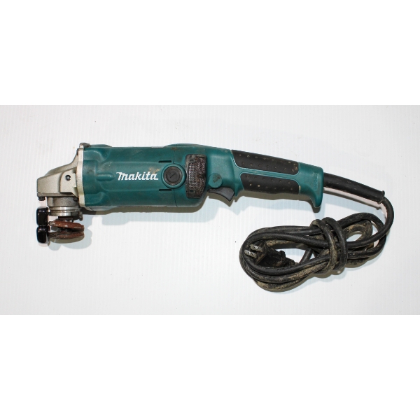 MAKITA GA5020 5" ANGLE GRINDER