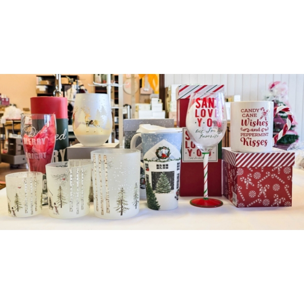 ASSORT CHRISTMAS THEMED MUGS