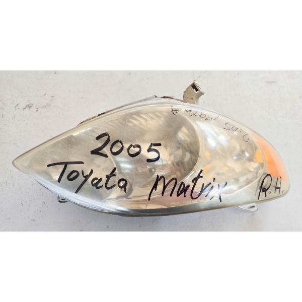 SALVAGE HEADLIGHT FOR 2005 TOYOTA MATRIX