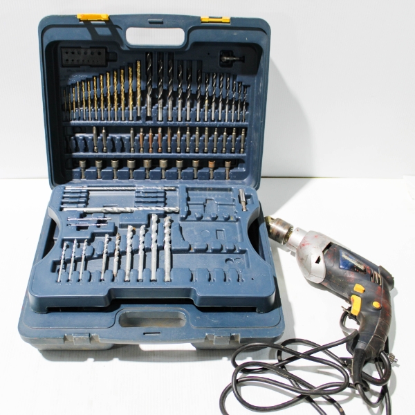 MASTERCRAFT CORDED DRILL W/ DRILL BIT SET