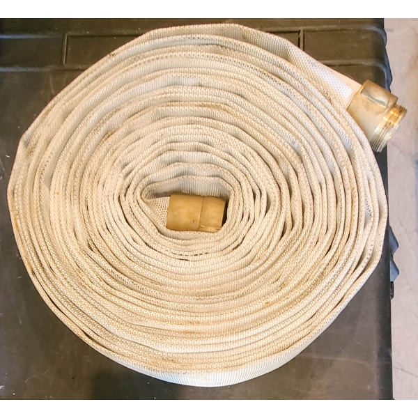 APPROX. 100 FT 1 1/2" DISCHARGE HOSE