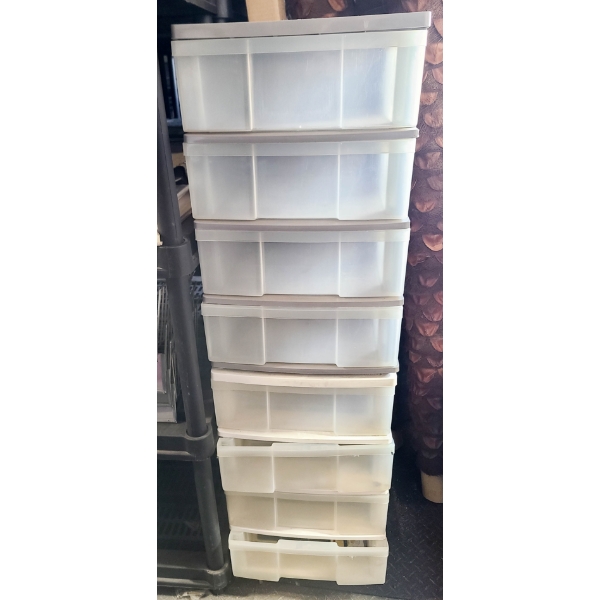 2 PLASTIC 4 DRAWER STORAGE BINS
