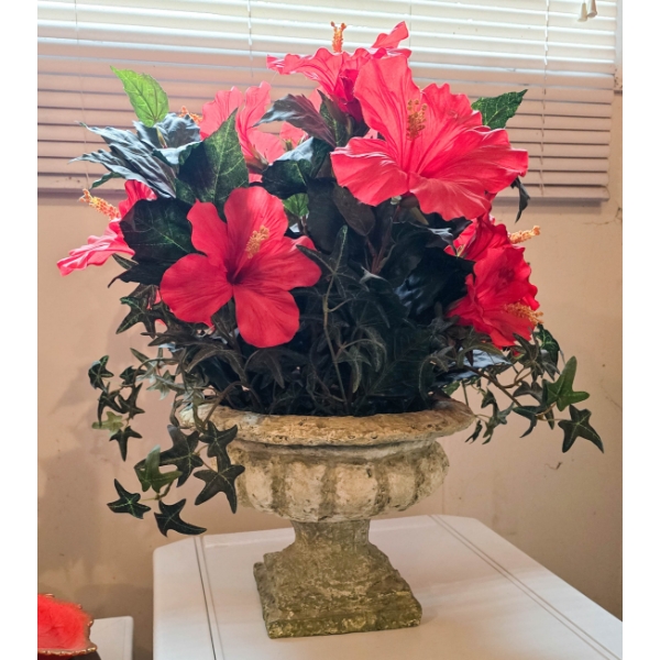 ARTIFICIAL FLOWERS IN DECORATIVE POT