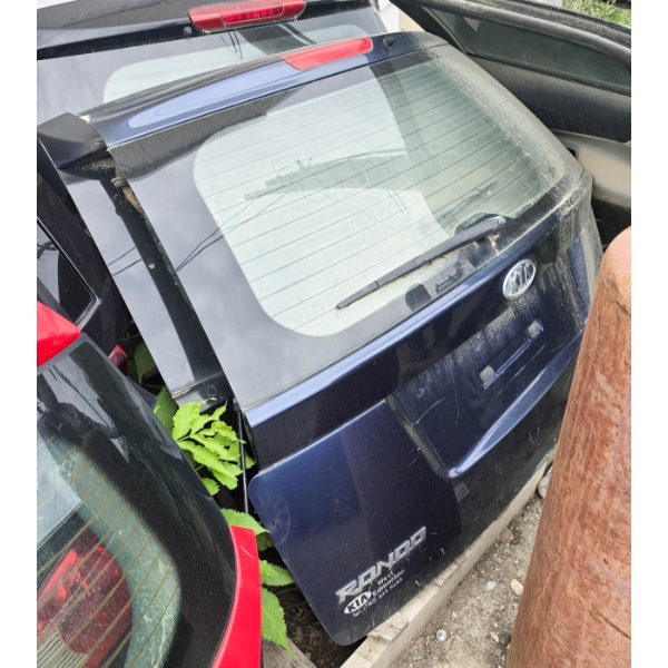 SALVAGED KIA 2012 RONDO REAR HATCH DOOR