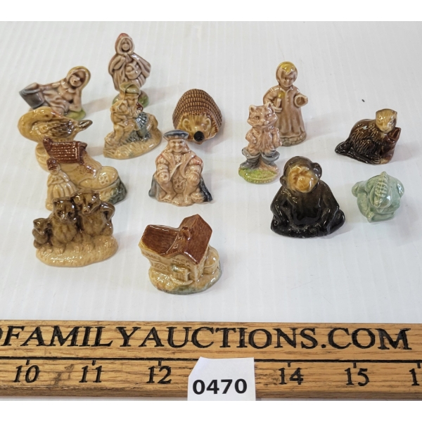 QTY OF WADE ENGLAND FIGURINES - SEE ALL PICS