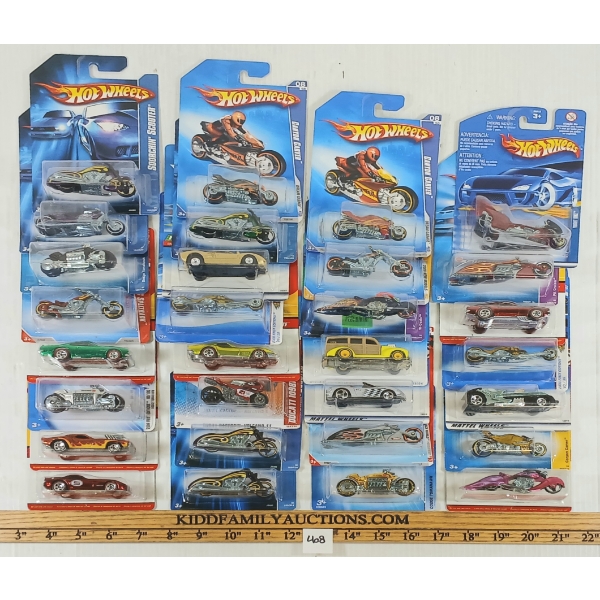 LOT OF 30 - HOTWHEELS - CANYON CARVER, SCORCHIN' SCOOTER, W-OOZIE, ETC