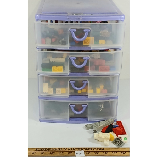 QTY OF MISC LEGO PCS 