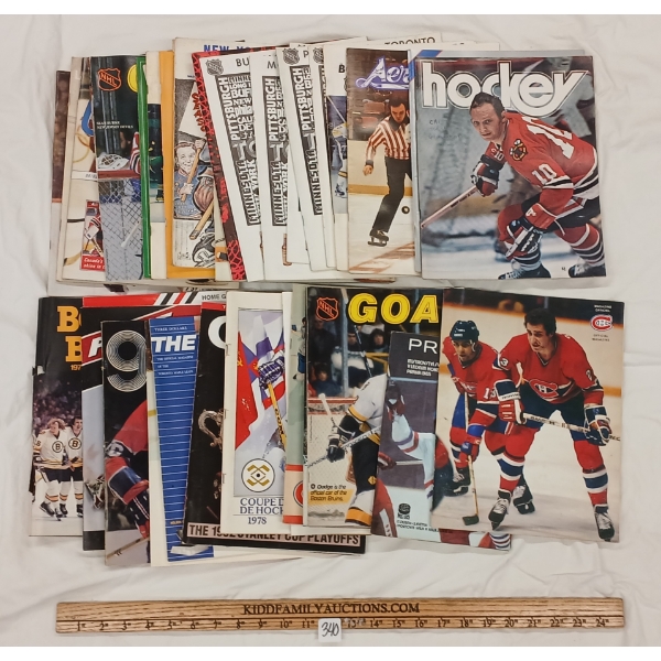 LOT OF 30 - NHL MAGAZINES & PROGRAMS