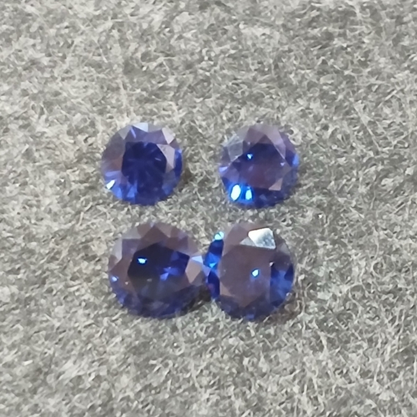 LOT OF 4 - LAB-CREATED BLUE SAPPHIRES - ROUND BRILLIANT CUT