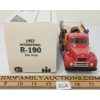 Image 2 : FIRST GEAR SHELL 1957 INTERNATIONAL R-190 FIRE TRUCK DIECAST MODEL