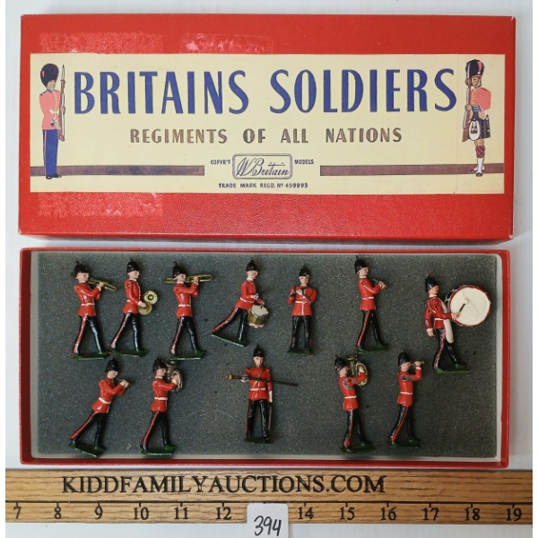 BRITAINS SOLDIERS LEAD FIGURES - NO. 27 LINE INFANTRY BAND
