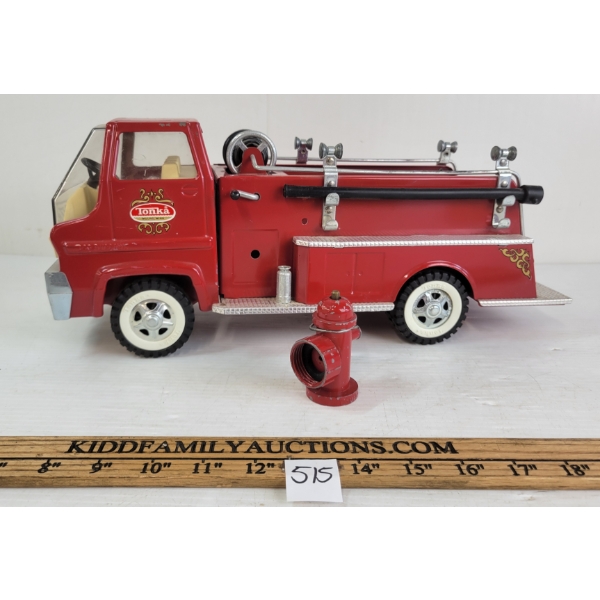 MOUND MINN TONKA PRESSED STEEL PUMPER FIRE TRUCK W/ HOSE & HYDRANT