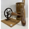 Image 1 : LOT OF 2 - ROPE WINDER & MORTAR & PESTLE 