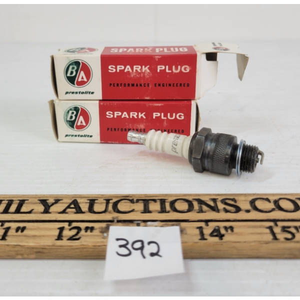 LOT OF 2 - B/A 14L7 SPARK PLUGS