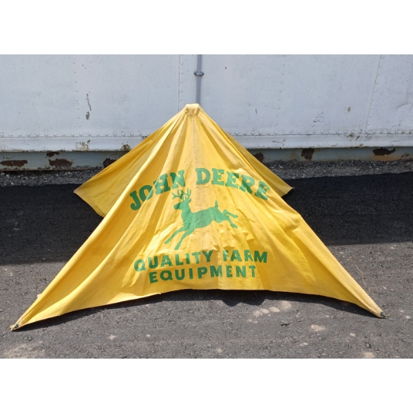 JOHN DEERE QUALITY FARM EQUIPMENT UMBRELLA 