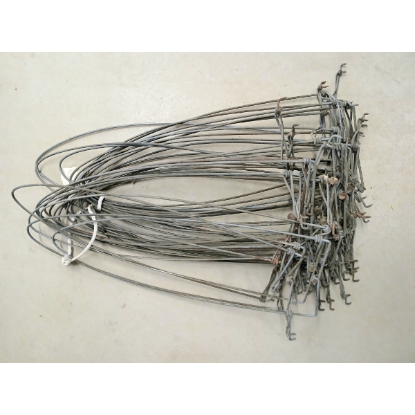 QTY OF DECORATIVE RAT STRETCHER TRAPS