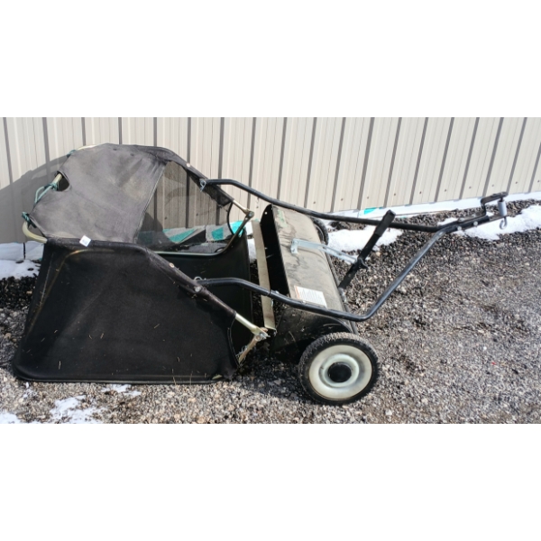 YARD COMMANDER GRASS CATCHER - 3FT