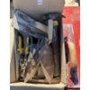 Image 1 : JOB LOT - MISC HAND TOOLS - TROWELS, SNIPS, ETC