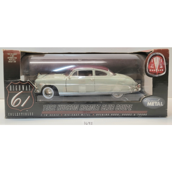 DIECAST METAL HIGHWAY 61 1952 HUDSON HORNET CLUB COUPE MODEL