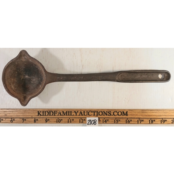 CAST IRON LADDLE