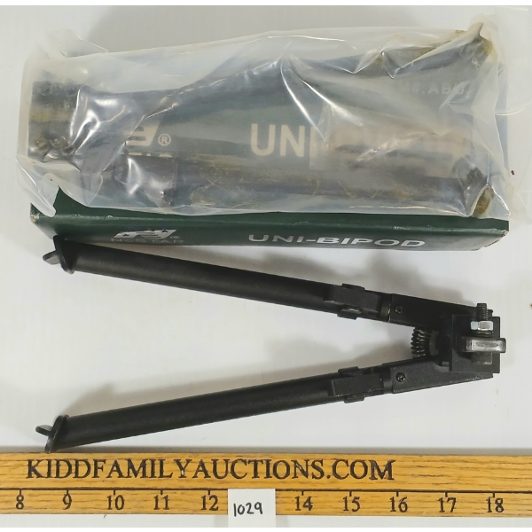 LOT OF 2 - NCSTAR UNI-BIPODS 