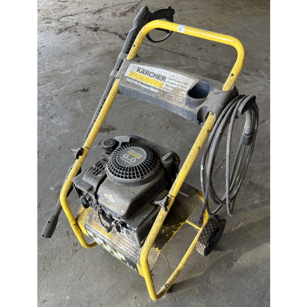 KARCHER 2200 PSI WASHER - GAS POWERED