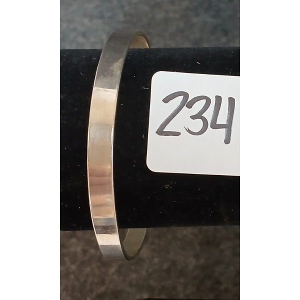 STERLING SILVER BANGLE