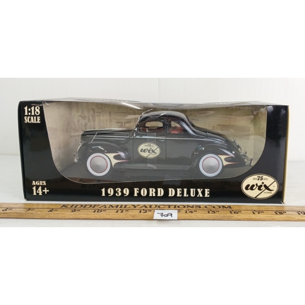 WIX FILTERS DIECAST 1939 FORD DELUXE MODELS