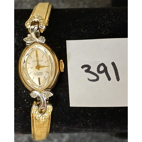CLEBAR LADIES' GOLD TONED WRISTWATCH - 21 JEWELS